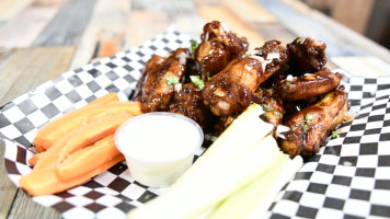Jj’s Wings And Grill food