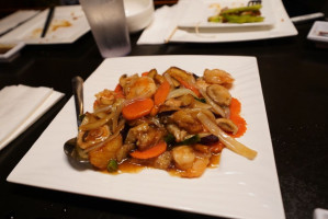I18 Asian Cuisine food