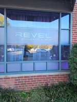 Revel Restaurant and Bar - Garden City outside