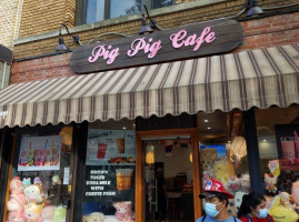 Pig Pig Cafe food