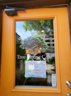 Tree House Cafe outside