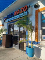 Taco Nazo outside
