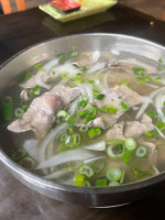 Phở Nhi Vietnamese Noodle House food