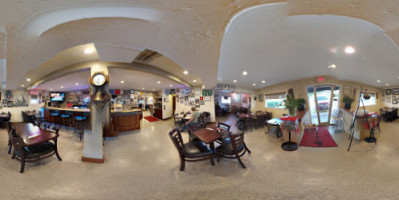 Skipper's Cafe inside