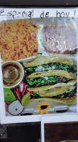 Tacos El Amigo food