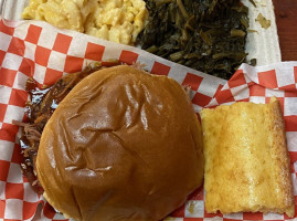 Donnie's Barbecue Smokehouse Soul Food Express food