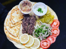 Taza Gyro Shawarma inside