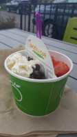 Peachwave Frozen Yogurt Gelato food