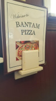 Bantam Pizza outside