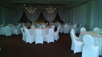 Ameenahs Catering Events Design,llc inside