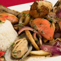 El Perol Peruvian food