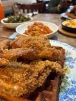 Luella's Southern Kitchen food