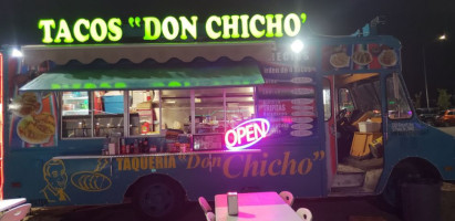 Taqueria Don Chicho food