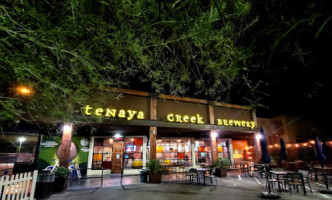 Tenaya Creek Brewery outside