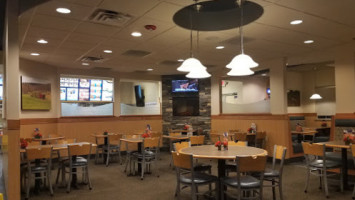 Culver's inside