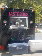 Tastebuds Tacos outside