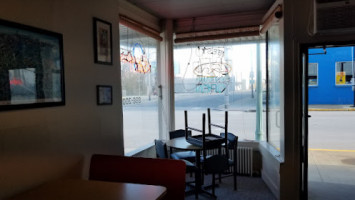 Pisanello's Pizza Oak Harbor inside