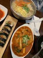 Damasita (korean Kimbob Deli) food
