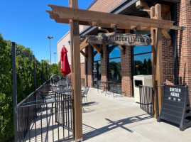 Chuckwagon Bbq inside