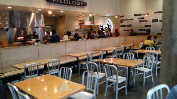 Pieology Pizzeria U Square, Cincinnati, Oh food