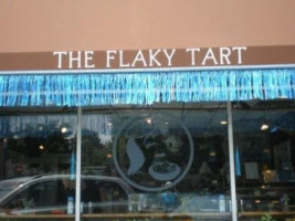 The Flaky Tart outside