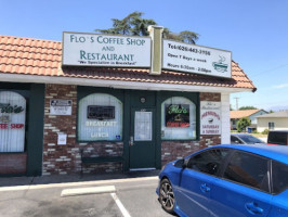 Flo's Coffee Shop inside