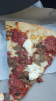 Deano's Pizza Llc food