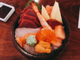 Yoshida Sushi Bar food