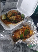 Tacos El Pollo food