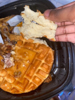 Ma Momma's House Of Cornbread, Chicken And Waffles food