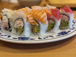 Naka Sushi inside