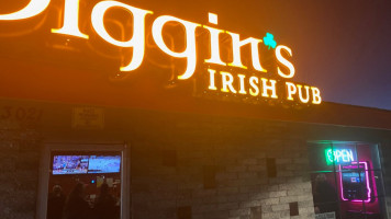 Diggins Irish Pub food