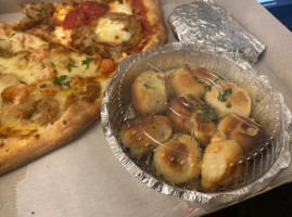Crust Brooklyn Pizzeria food