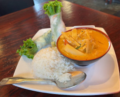 Sumalee's Thai Cuisine food