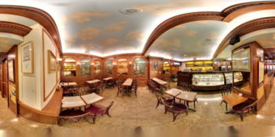 Veniero's Pasticceria Caffe inside
