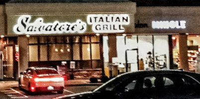 Salvatore's Italian Grill outside