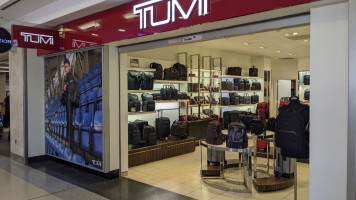 Tumi Store Hartsfield Jackson Atlanta International Airport inside