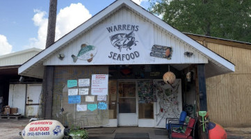 Warren Seafood outside
