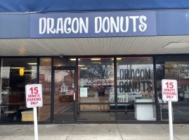 Dragon Donuts Easton outside