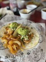 Pacos Tacos (metairie) food