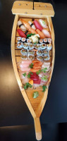 Nizi Sushi food