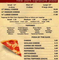 Giovanni's New York Pizzeria food