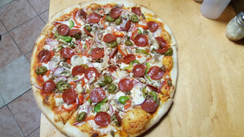 Pepe's Pizza By Modesto food