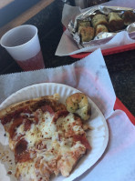 Sal's New York Pizzeria food
