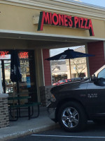 Mione's Pizza Italian outside