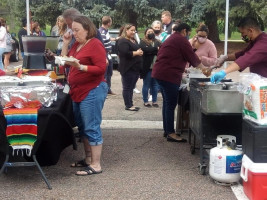 Issai's Catering/don Rogelio's Mexican St. Tacos outside