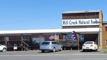 Mill Creek Natural Foods outside