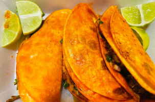 La Mexicana Deli-grocery food