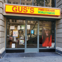 Gus's World Famous Fried Chicken outside