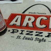 Arch Pizza food